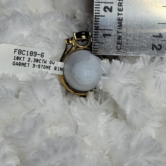 10K Yellow Gold 3 Stone Garnet Ring - Picture 3 of 10